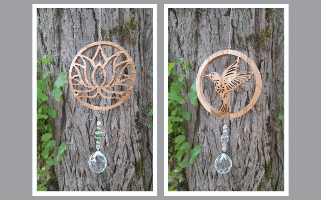 Attrape soleil ou suncatcher en bois lotus colibri